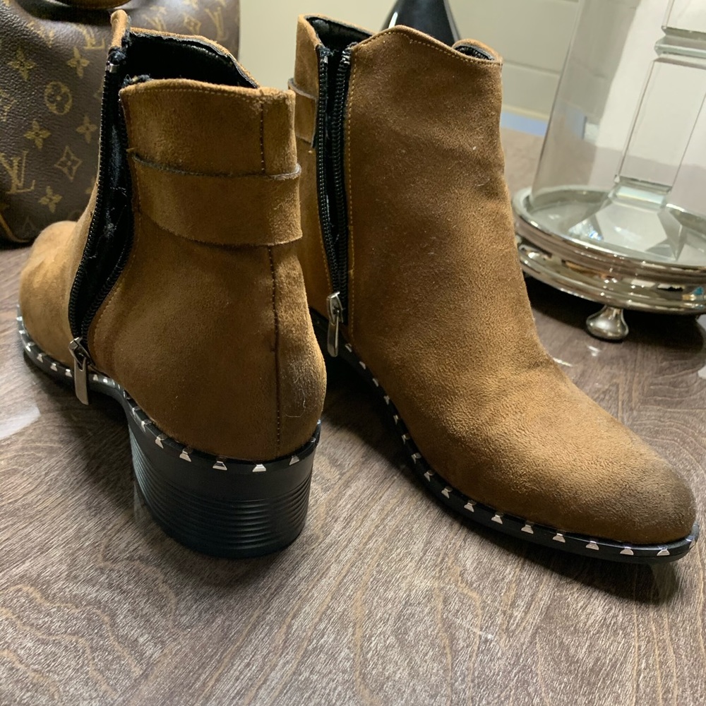 Brown boots - Picture 4 of 7